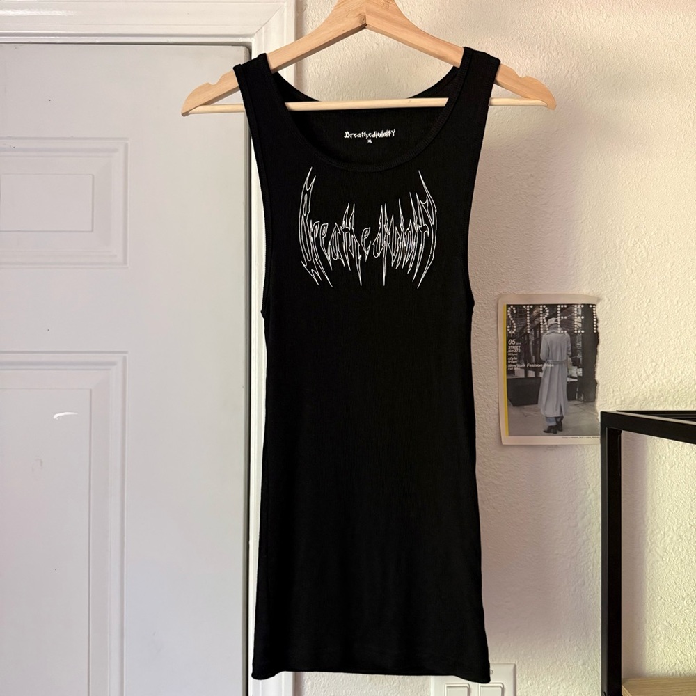 BREATHE DIVINITY black rib ribbed knit stretch stretchy scoop neck tank top
